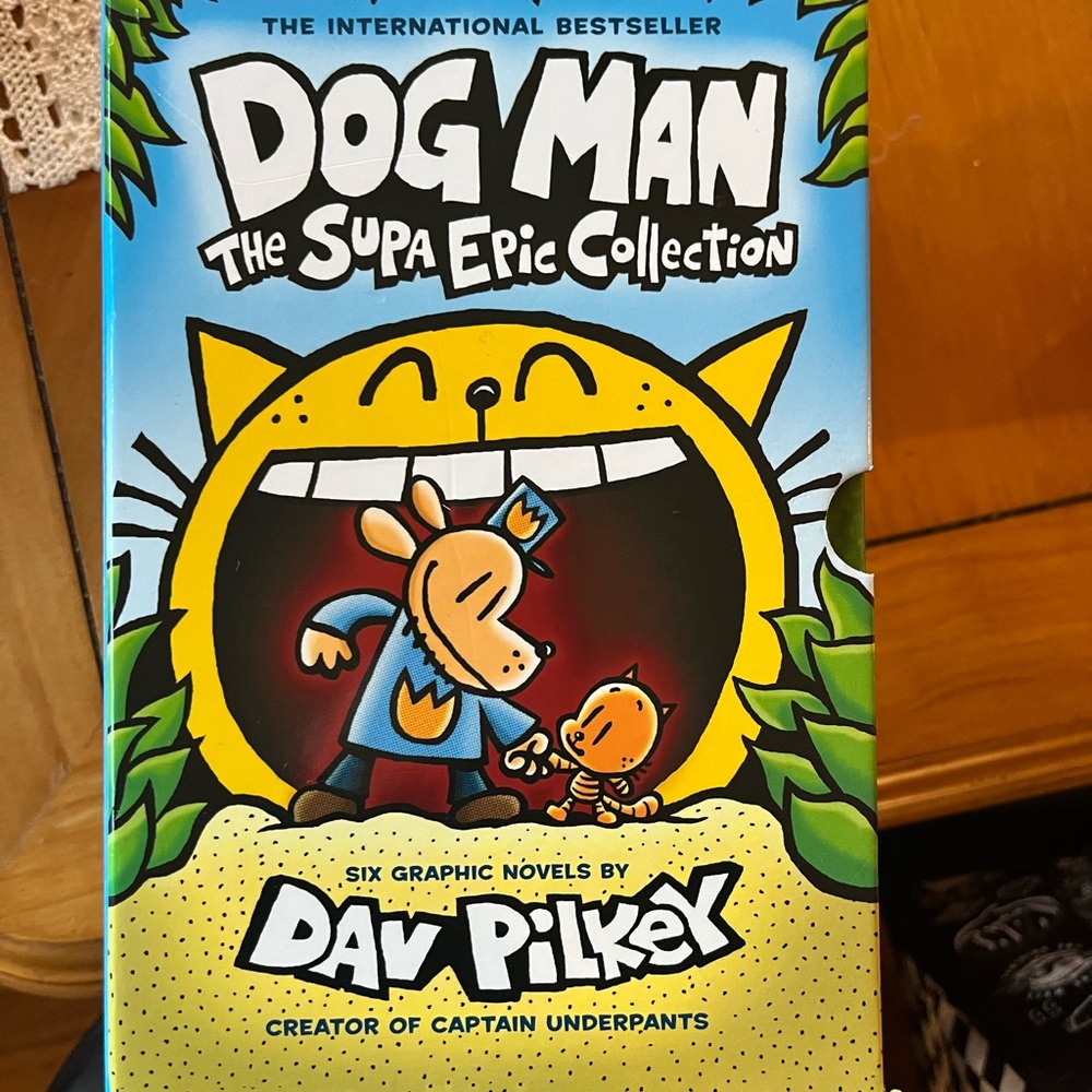 Dog Man Books: The Supa Epic Collection by - Blue and Yellow